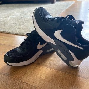 Nike Womens Air Max Excee shoes